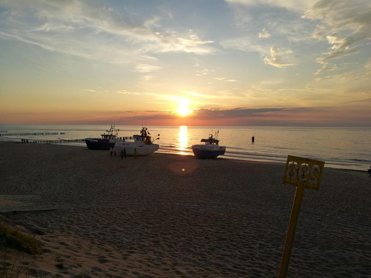 Baltic Holiday Houses ミエルノ エクステリア 写真